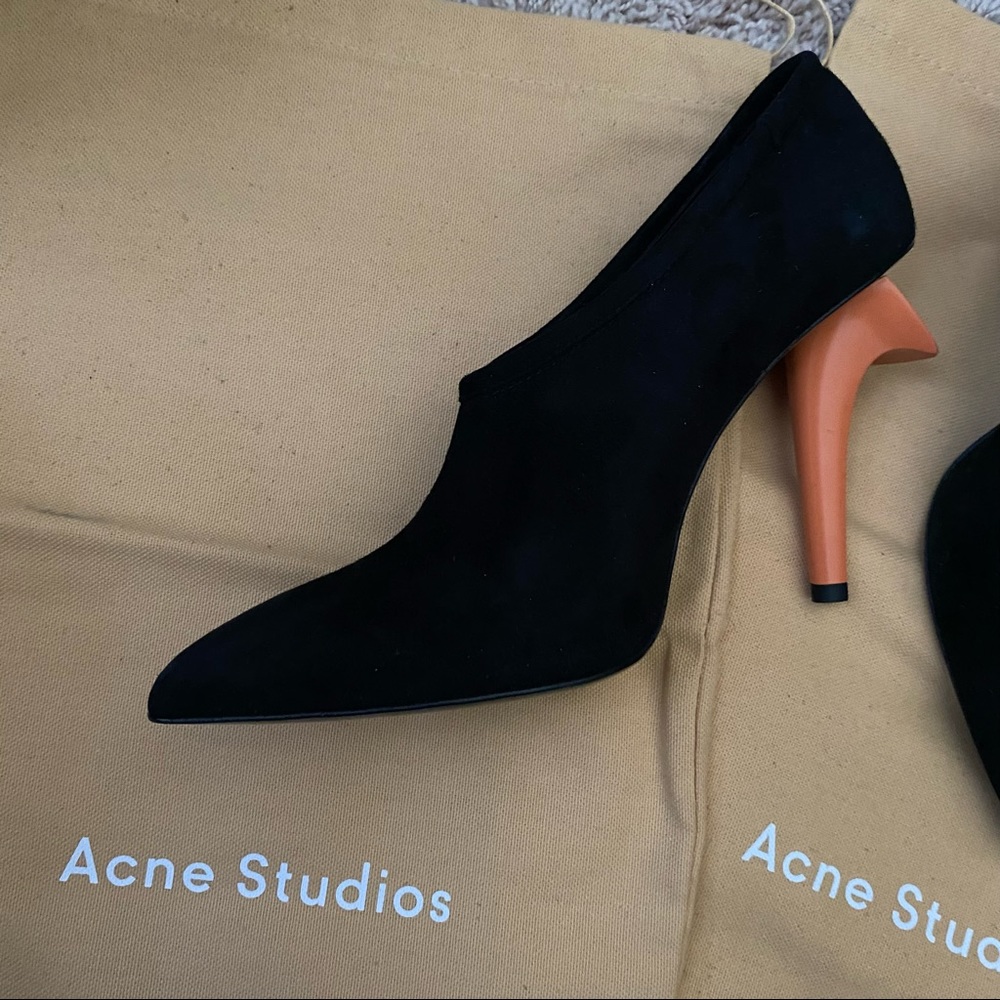 Acne Studios Jonelle Suede Pumps